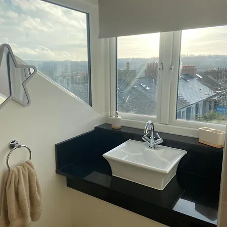 County Loft Penthouse * Whitby