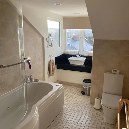 County Loft Penthouse Whitby