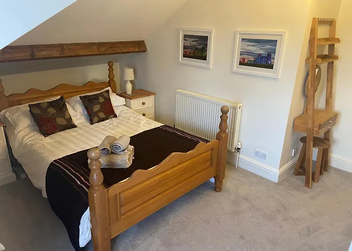 County Loft Penthouse Daire Whitby